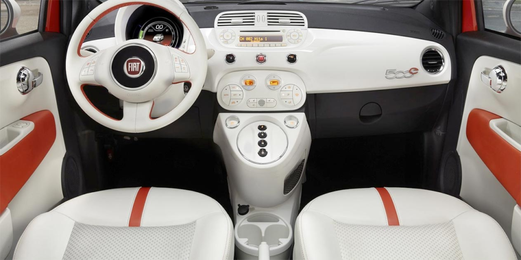 Fiat 500e interior