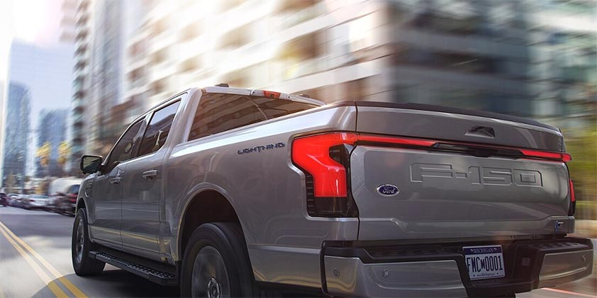 Ford F-150 Lightning XLT Extended Range back